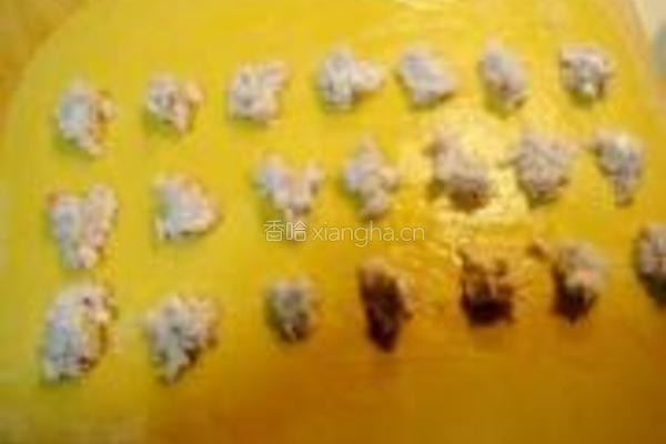 海鲜馄饨伴核桃蘑菇汁的做法图解15