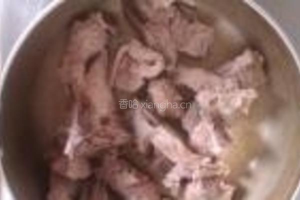 黄瓜排骨汤的做法图解3