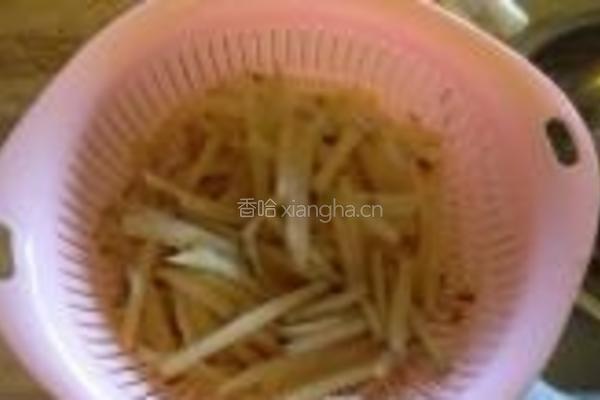 五花肉炒大头菜的做法图解3