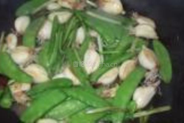 荷兰豆炒大蒜的做法图解6