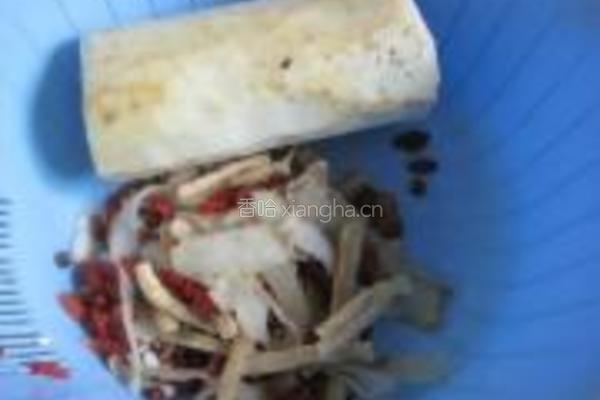 猪横脷瘦肉煲淮山的做法图解4