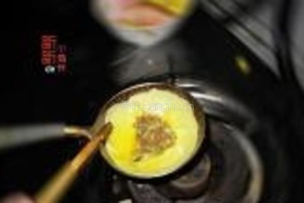 荠菜蛋饺的做法图解5