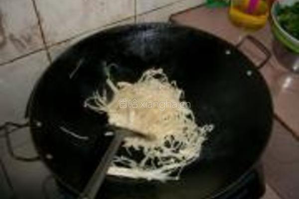 金针菇豆腐汤的做法图解3