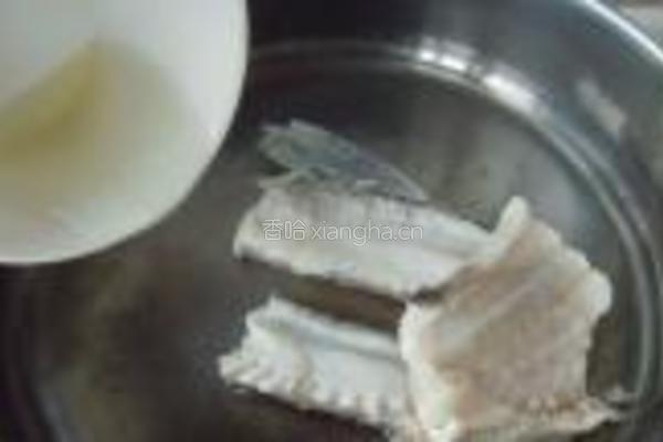鲜美至极酿竹荪的做法图解2