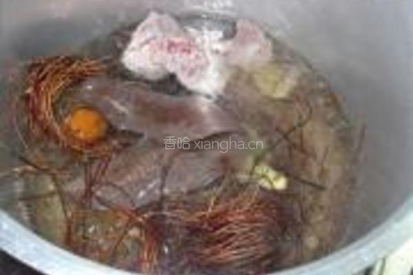 鸡骨草煲猪横脷的做法图解4