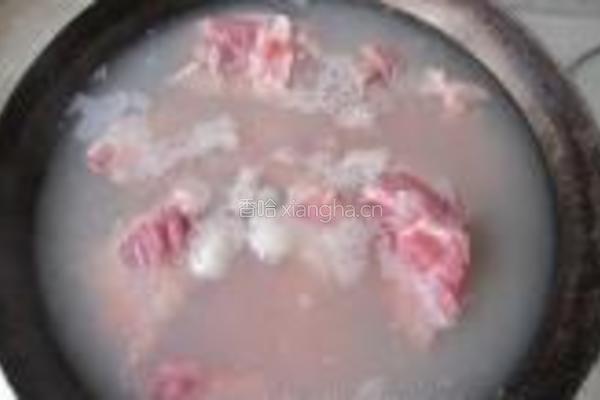 脊骨炖小白菜的做法图解4