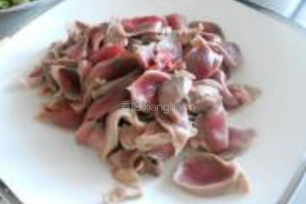腊炒鲜鸭胗的做法图解6