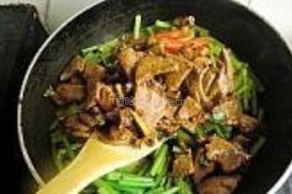 芹菜炒猪肝的做法图解11