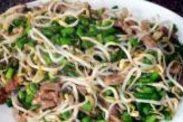 绿豆芽煎饼的做法图解3