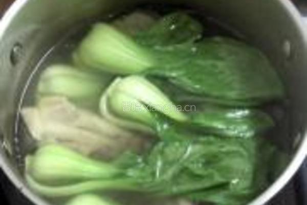 香菇鸡腿竹荪汤的做法图解8