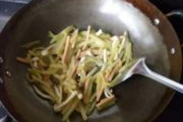 冬瓜条煸海鲜菇的做法图解10