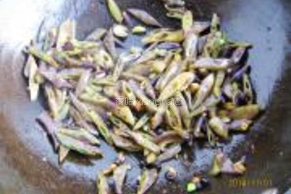 风味紫扁豆的做法图解5