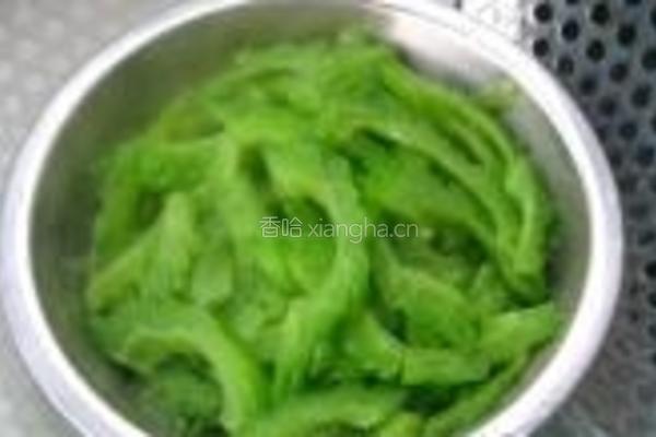 老干妈拌苦瓜的做法图解4