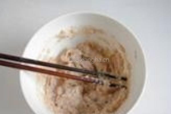 八宝榨菜卷的做法图解5