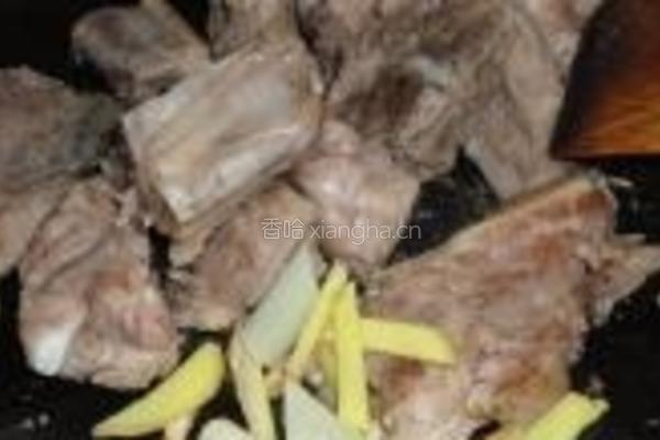 芸豆芋头炖排骨的做法图解7