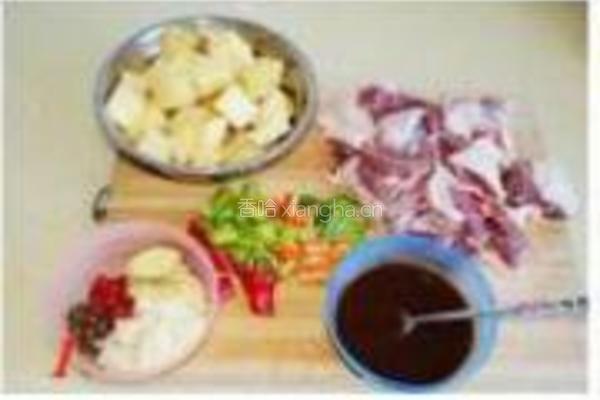 土豆烧鸭腿的做法图解2