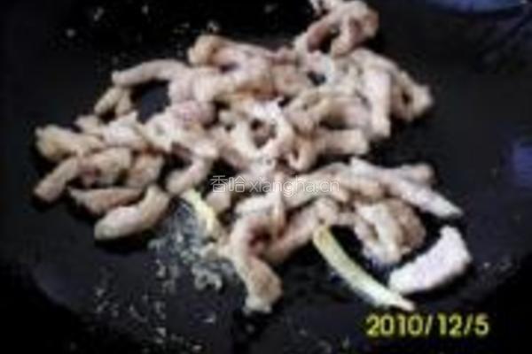 荸荠烧肉丝的做法图解4
