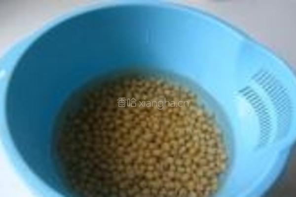 黄豆猪手煲的做法图解3