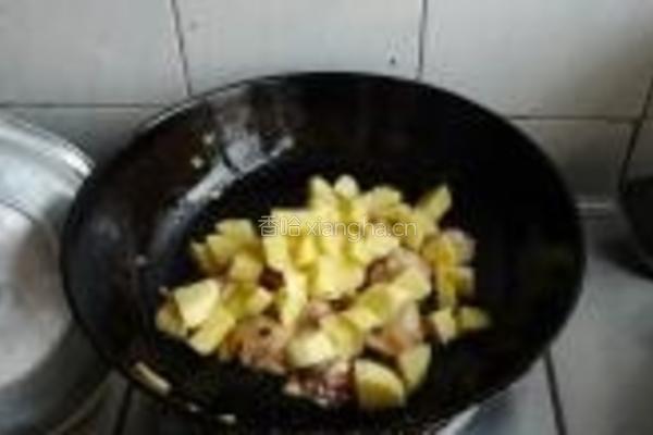 咖喱土豆鸡翅的做法图解6