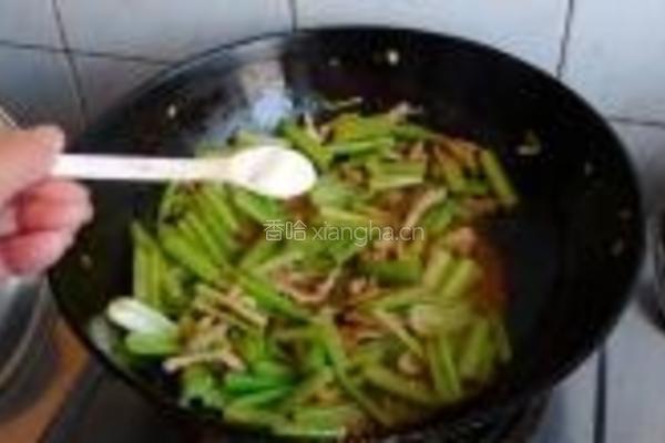 酱炒芹菜肉丝的做法图解9