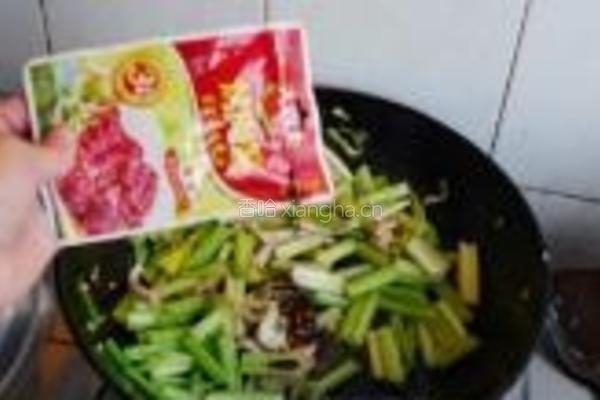 酱炒芹菜肉丝的做法图解6