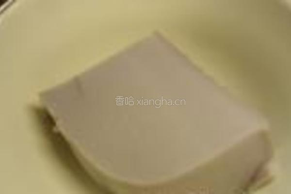 凉拌荞麦凉粉的做法图解1