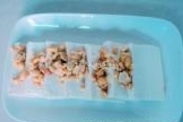 自制鸡精拌小葱豆腐的做法图解9