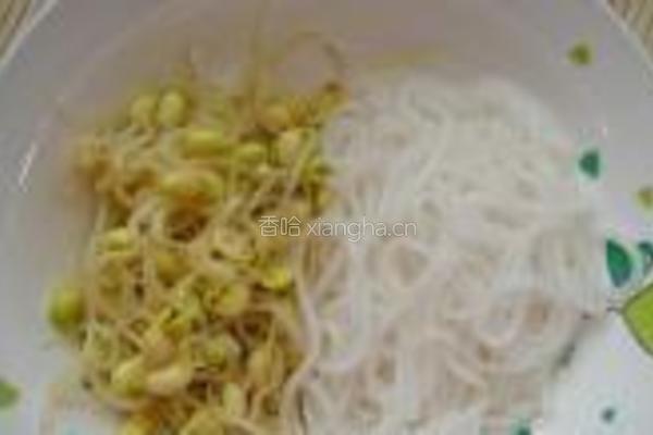 黄豆芽凉拌粉条的做法图解6