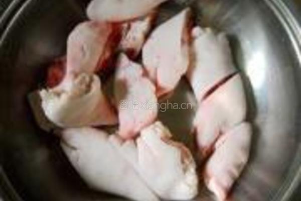 香卤猪蹄花的做法图解1