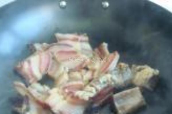 四季豆烧腊肉的做法图解4