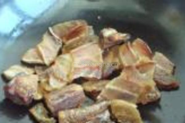 四季豆烧腊肉的做法图解5