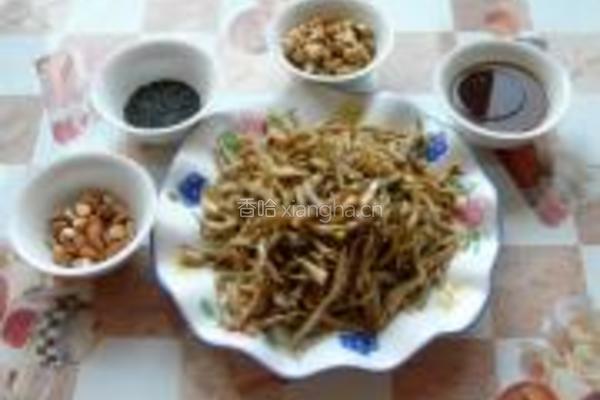 香炒小银鱼的做法图解1