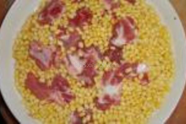 绿豆板栗蒸排骨的做法图解3