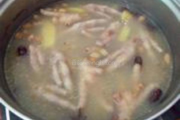 莲生凤爪汤的做法图解4