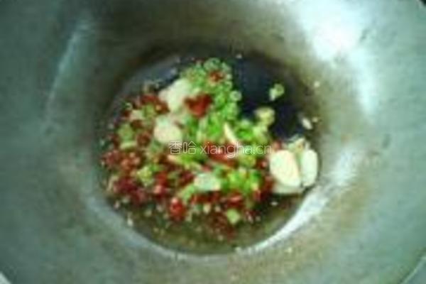 毛豆炒香菇肉丁的做法图解6