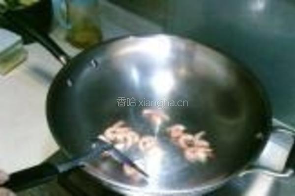 北极虾炒韭菜的做法图解3