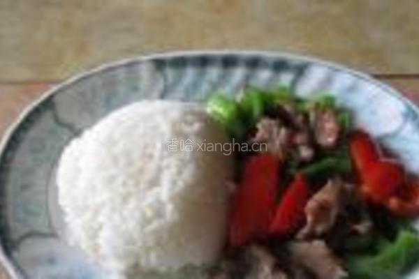 青红椒牛肉饭的做法图解5