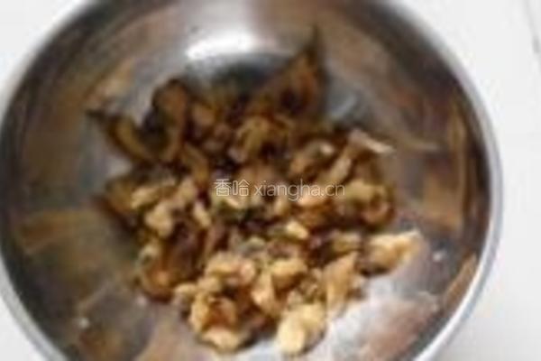 葱香蛤蜊肉的做法图解1