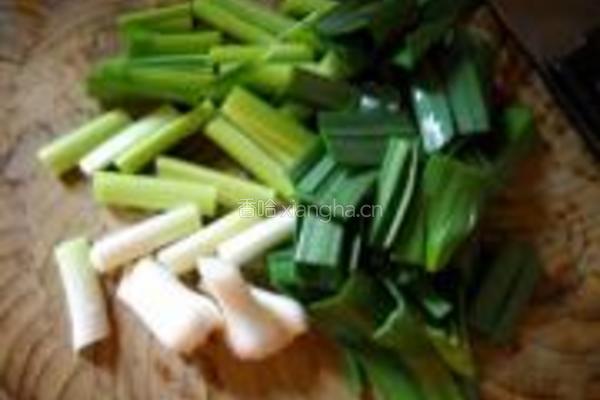 鸭血炖豆腐的做法图解4