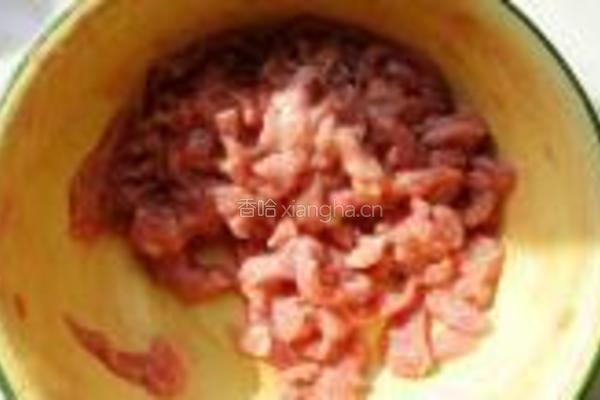 香菇蒜薹炒肉丝的做法图解2