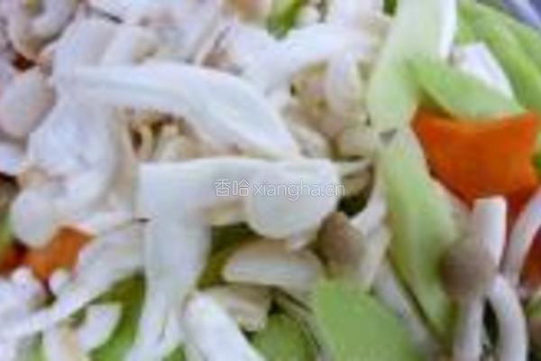 白玉菇炒乌鸡片的做法图解7