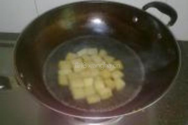 郫县豆酱烧米豆腐的做法图解3