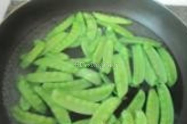 荷兰豆杂炒素菜的做法图解2