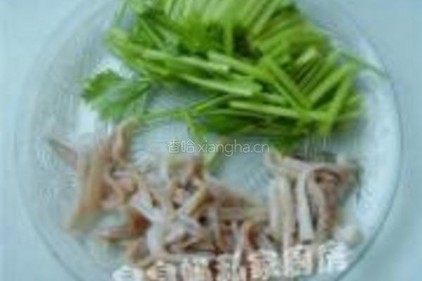 干煸鱿鱼丝的做法图解2
