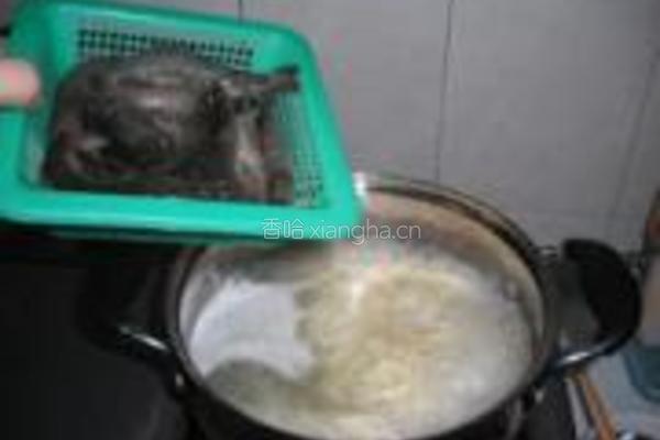 豆腐粒鲜虾汤面的做法图解11