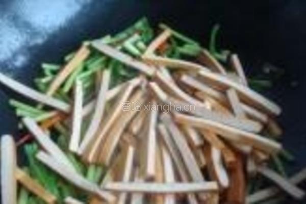 蒜薹炒香干的做法图解4