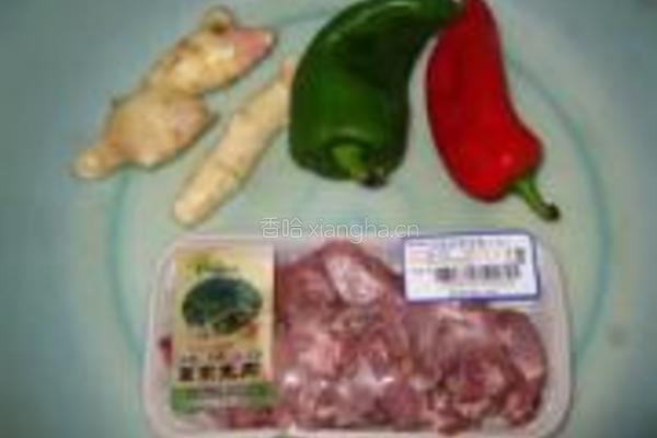嫩姜爆兔肉的做法图解1