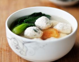 鲜虾鸡肉丸子汤[图]
