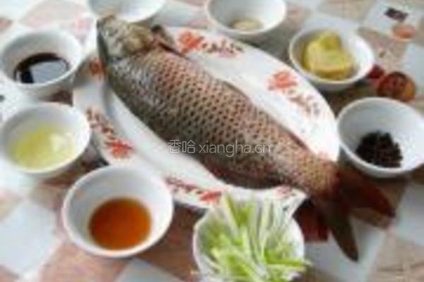 清蒸鲤鱼的做法图解1
