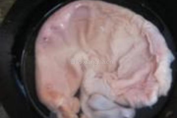 白果腐竹猪肚汤的做法图解4